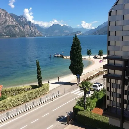 Hotel Anna 3*